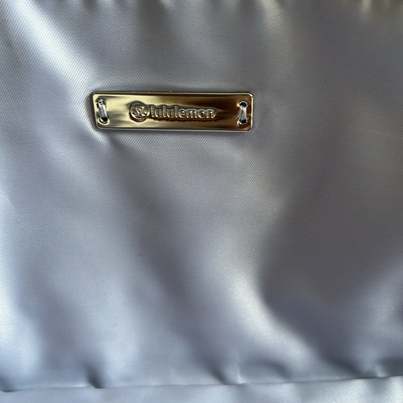 BRAND NEW Lululemon Festival Bag ll one Size - Picture 6 of 8